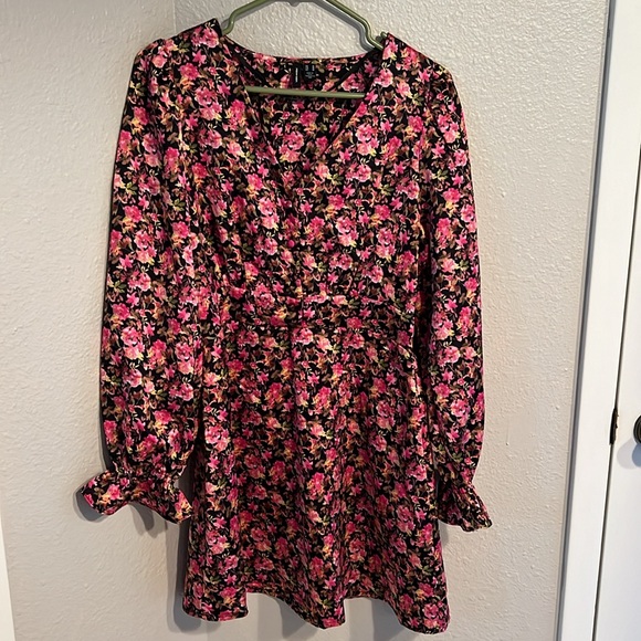 Vero Moda Elly Floral Button Front V-Neck Long Sleeve Mini Dress - Medium - Picture 3 of 8